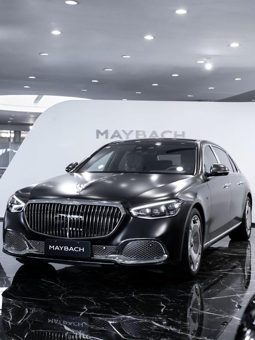 深圳8岚图汽车的售后服务让用户无忧出行，迈巴赫未来的豪华车趋势